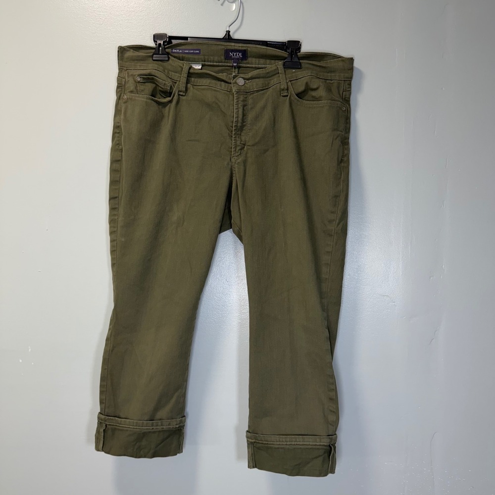 NYDJ Dayla Wide Cuff Capri Olive Green Petite Jeans 16P Lift Tuck